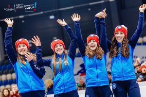 Koreańczycy zdominowali Mistrzostwa Świata Juniorów w Arenie Lodowej [ZDJĘCIA]