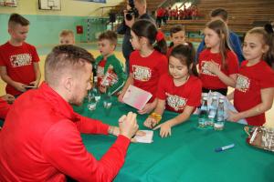 Piłkarze Widzewa odwiedzili tomaszowską „dziesiątkę”