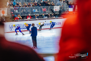 Koreańczycy zdominowali Mistrzostwa Świata Juniorów w Arenie Lodowej [ZDJĘCIA]