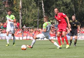 Lechia zremisowała z Widzewem. Komplet widzów na stadionie 