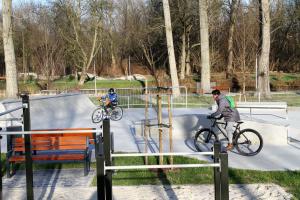 W sąsiedztwie parku Bulwary powstał skatepark